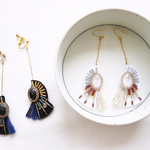 Re】ゆらゆらビーズ刺繍エンブレム風 ピアス＆イヤリング