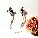 オニキス&ローズクォーツのアシンメトリーピアス