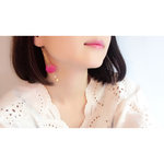 花びら ふわりピアス（ピンク）