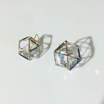 多角形のシンプルピアス