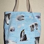 再再販🐧ペンギンとアザラシ柄の手提げバック