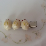 うさぎまんじゅうのヘアクリップ♡瞳キラリ☆5cm