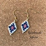 デリカビーズステッチピアス*◈ピンク×ネイビー