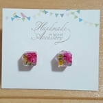 ドライフラワーと琉球ガラスピアス