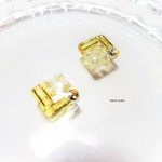 ステンレスピアス　pearl＆goldbeadsしかくピアス　樹脂ピアス　樹脂ノンホールピアス
