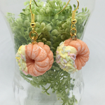 フレンチクルーラー ピアス(ストロベリー×チョコスプレー)