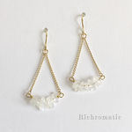 triangle*moon stone［ピアス/イヤリング］