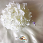 白色紫陽花ボールのサンキャッチャー