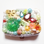 《セール》森羅のピルケース アクセサリーケース レジン グリーン 緑色 緑 森 自然 スプーン パール ビジュー 