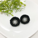 【🍉夏カラーsale】まるいビーズ刺繍イヤリング３（ブラック）