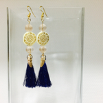 1点物☆送料無料☆大ぶりビーズのタッセルピアス