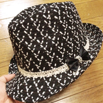 黒オシャレ柄にレースパールリボンが可愛いガーリー中折れ麦わら帽子 カップル友達お揃いコーデに
