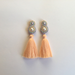 【再再販】ビーズ刺繍タッセルピアス
