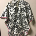 kana様専用リクエストページ ダリア柄（ピンク）授乳ケープ