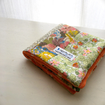  * ラプセニ *　24cm×24cm　リバティパッチワークと6重ガーゼのハンカチ　ガーゼハンカチ　タオル