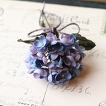 布花　ちいさな紫陽花のブローチ
