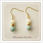 【sale】ターコイズとマザーオブパールのピアス／イヤリング *ホワイト*【樹脂ピアス】