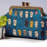 受注製作・10.5㎝可愛いねこちゃんの口金・せんたくにゃんこ！ブルー・がま口ポーチ・財布・内布は肉球柄・手作りチャームプレゼント！