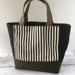 ボーダー×カーキの大人トートバッグ