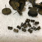 レジン用にも♪ ピアス台座8個セット 15㎜ ブロンズ セッティング
