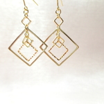 再販□□four squares□□ピアス