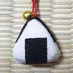 ちりめん根付け　おにぎり　おむすび