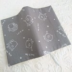 空飛ぶこぶたのブックカバー(文庫本size)グレー