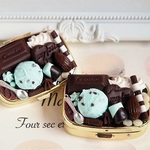 チョコミントアイスとアーモンドのピルケース