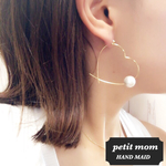♡2200！大人気のハートフープとコットンパールのゆらゆら揺れるシンプルなピアス