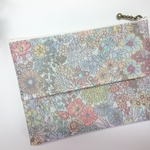 リバティ　ラミネート ティッシュケース付きポーチ *マーガレット・アニー