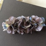 ⭐️️送料無料⭐️️お花のバレッタ(Silvery Moon)