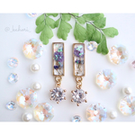 【パープル】かすみ草とジルコニアチャームのピアス/イヤリング