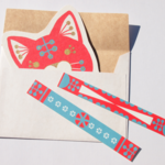 ダイカットメッセージカード　RED CAT