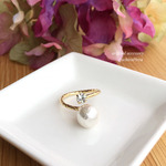 ＊大人気♡再販11＊小指に宿る光の魔法＊cotton pearl & glas stone pinkie ring