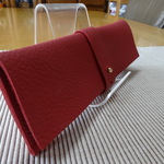 革のペンケース　くすんだレッド