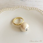 文字入りBig pearl ring