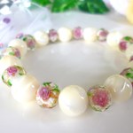 ☆恋愛成就☆子宝☆繁栄☆人魚姫の涙☆女神の慈愛☆マザーオブパール☆　☆可愛い薔薇のとんぼ玉☆ホワイト♪　☆１７ｃｍ☆