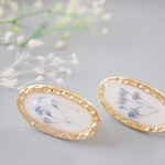 ブルーかすみ草♡　ピアス/樹脂ノンホールピアス（イヤリング）small