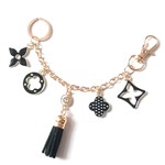 フラワーチャームとタッセルのバッグチャーム♡﻿ブラック