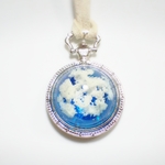 再×3☆青空のネックレス① 宇宙 青色 ブルー 青 レジン ネックレス 革紐 雲 青空 