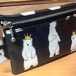 大：リールキーケース ラミネート 白熊王子。黒。