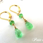 最上級エメラルドペアシェイプカットピアス