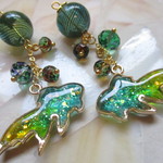 ◇1719 🎐緑の金魚とヨーヨーのピアス・イヤリング🐟.。o○ 
