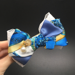 鮮やかなブルースカーフ・レースリボン🎀透かしゴールドメッキ＋10mmパールラインストーン付きバレッタ🎀（定形外郵便送料無料）