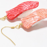 カワイイ寿司ピアス☆新鮮マグロ大トロ☆イヤリング変更可能★