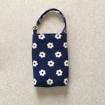 (送料無料)  花柄スマホポーチ