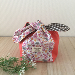結ぶ巾着袋☆お弁当袋☆小物入れ☆お花☆オレンジ