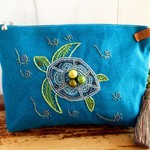 新・ウミガメの刺繍　ポーチ