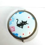 黒猫のコンパクトミラー・鏡