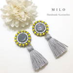 ☆1点もの☆イエロービーズ刺繍とグレータッセルのピアス/イヤリング